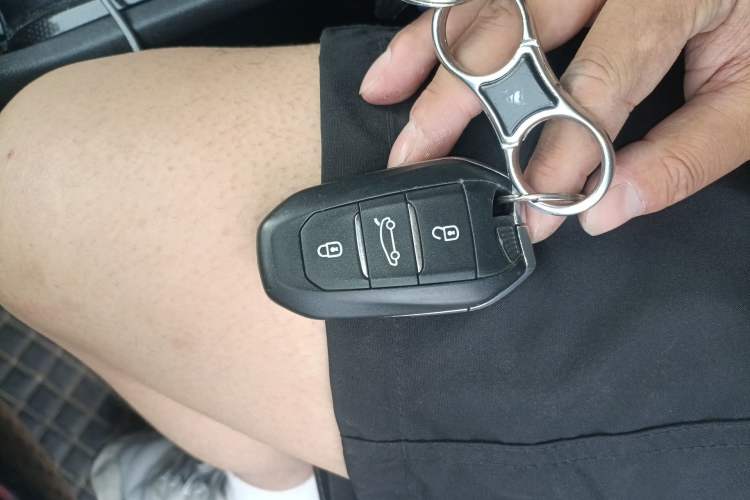 Used Citroen C4L 2013 1.8L Automatic Jingzhi Edition
