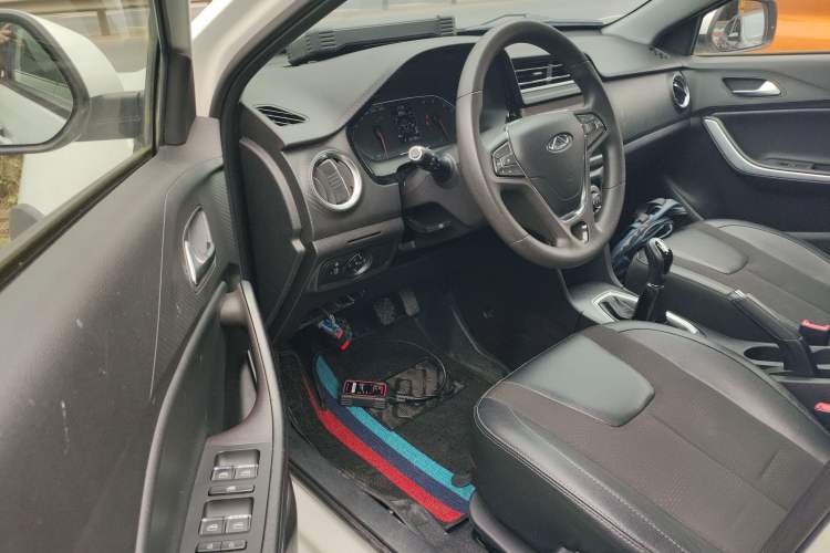 Used Chery Tiggo 3X 2018 1.5L Manual Elite Edition Driver Seat