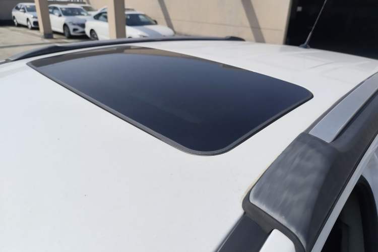 Used Buick Encore 2015 1.4T Automatic Two-Wheel Drive Urban Elite Version