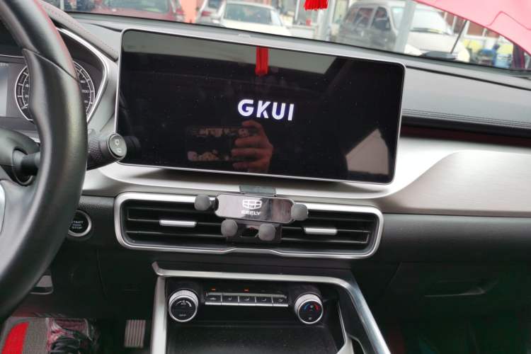 Used Geely Auto Coolray 2021 1.4T DCT Diamond Edition Audio And AC Panel