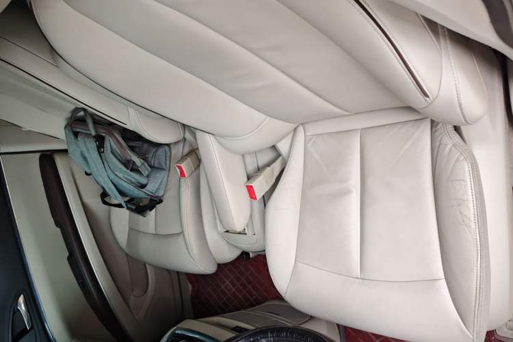 Used Buick GL8 2021 Land Cruiser Executive Class 652T Luxury Model Left Front Seat