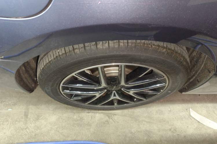 Used BYD Seal 2024 HONOR Edition DM-i 1.5L 121km Luxury Model
