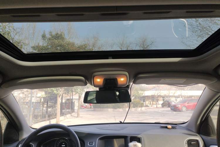 Used Volvo S60 2018 S60L T3 Smart Progress Edition
