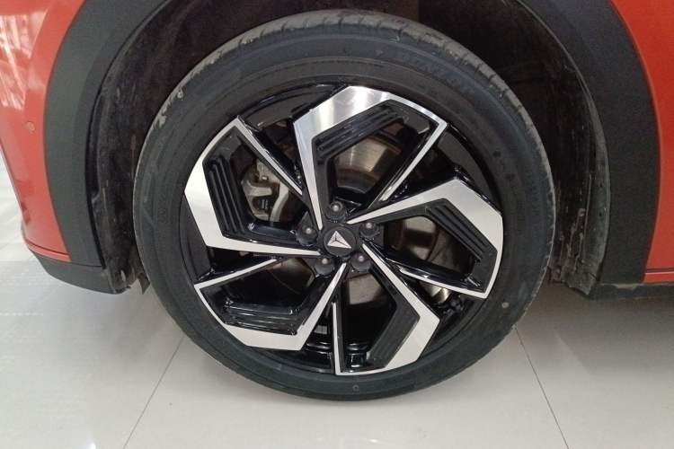 Used Deepal S07 2024 215Max Qiankun Intelligent Driving ADS SE Range-Extended Version
