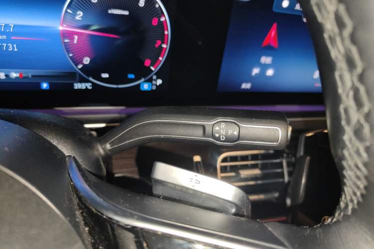 Used Mercedes-Benz GLE 2025 GLE 350 4MATIC Stylish Model Gear Lever