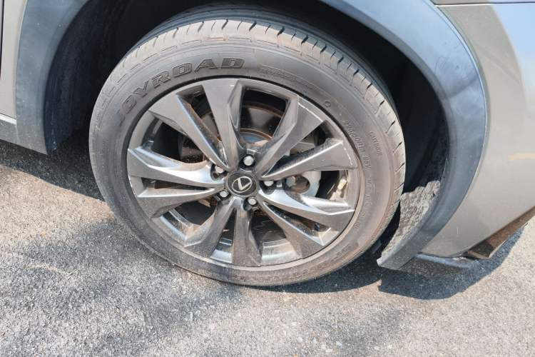 Used Lexus UX 2020 Revised Version 260h F SPORT Edition Right Front Wheel Hub
