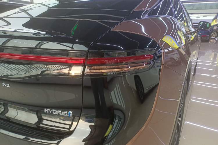 Used Toyota Crown 2023 2.5L SportCross HEV Two-Wheel Drive Prestige Edition