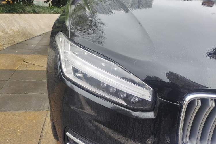 Used Volvo XC90 2023 B6 Zhiyi Luxury Edition 7-Seater Right Front Headlight