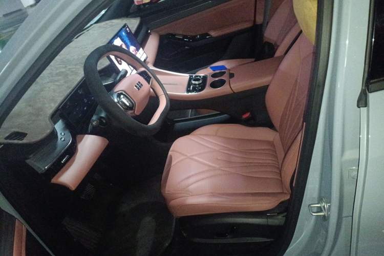 Used Geely Galaxy L6 2025 EM-i 60km Exploration Edition Left Front Seat