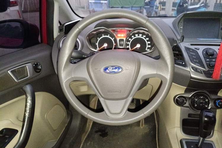 Used Ford Fiesta 2011 Hatchback 1.5L Automatic Fashion Edition