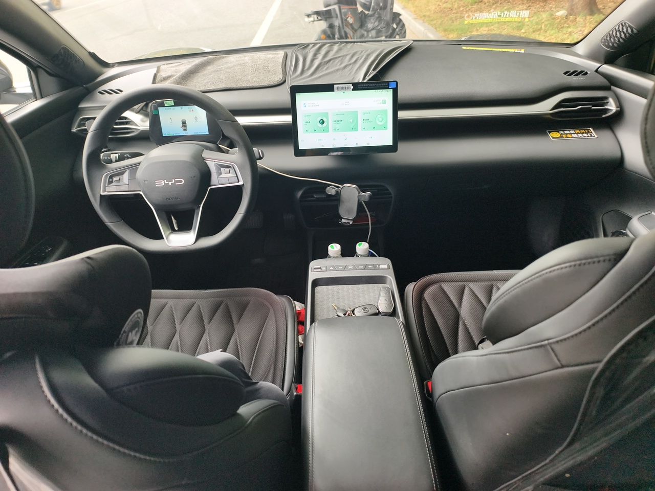 BYD e7 2025 Model 520 Smart Mobility Edition - Chinese Trim 2025kuan520zhi Hui Ban — снимка 9