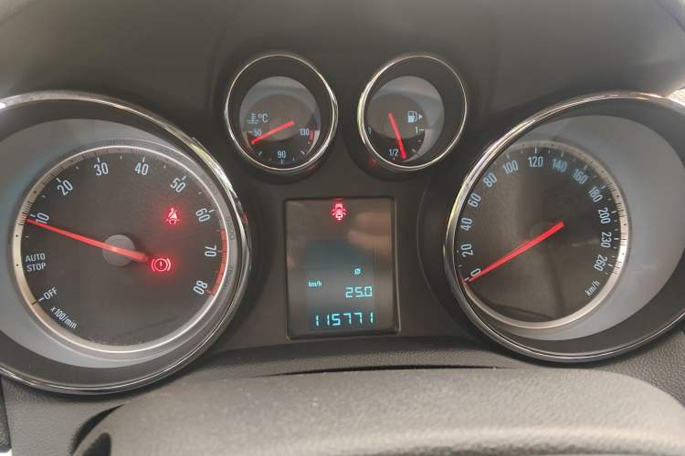 Used Buick Encore 2015 1.4T Manual Two-Wheel Drive Urban Advanced Model