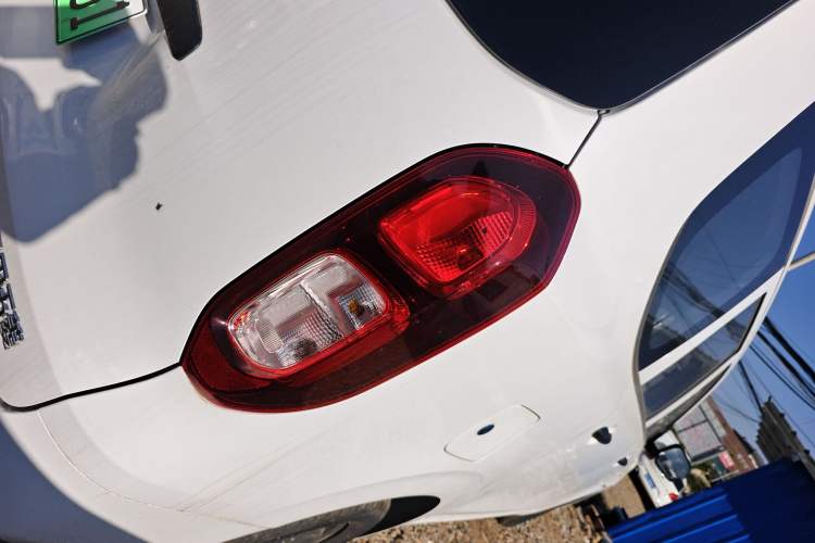 Used Wuling Hongguang New Energy 2025 Extended-Range Hybrid 50 km Standard Version
