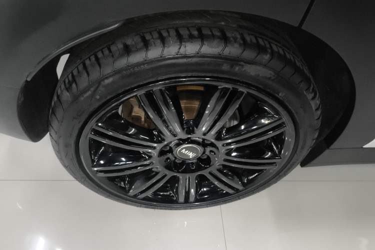 Used MINI Clubman 2016 Revised Version 2.0T COOPER S Connoisseur Edition