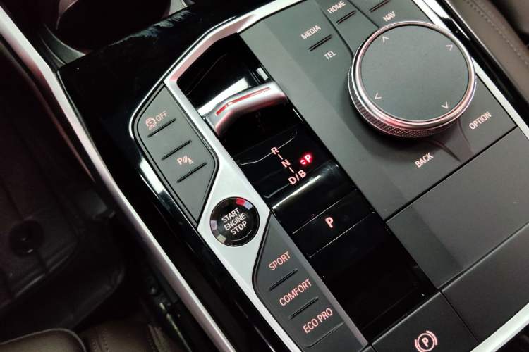 Used BMW i3 2024 eDrive 35 L
