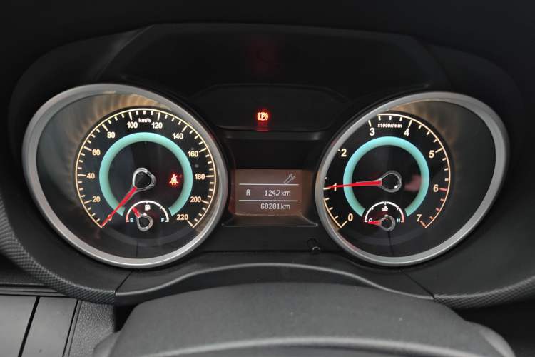 Used Land X5 2013 2.0T Manual Xinghang Edition Instrument Cluster