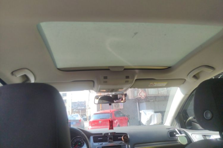 Used Volkswagen Golf 2016 1.6L Automatic Comfort Model Headliner