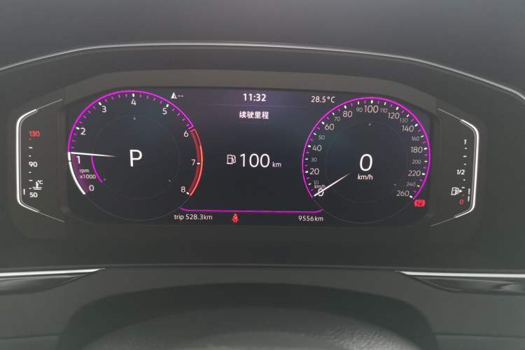 Used Volkswagen Magotan 2025 Revised Version Zhongxiang Edition 330TSI DSG Luxury Trim
