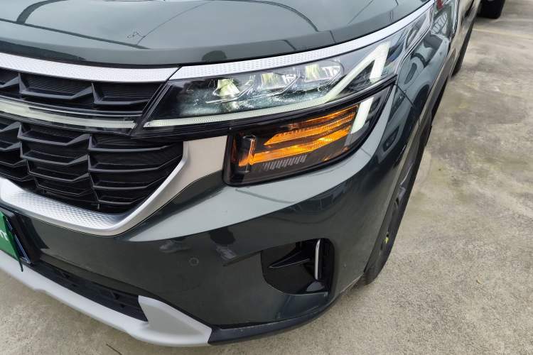 Used Kia Seltos 2023 1.5L CVT Luxury Edition