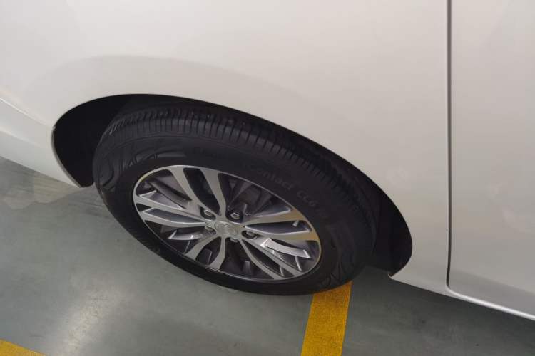 Used Buick GL8 2022 ES Landtrek 653T Luxury Edition Exterior 5