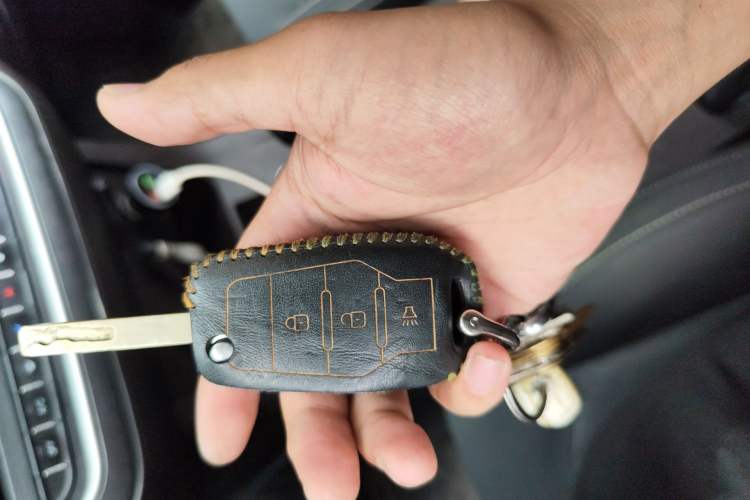 Used BAW Ruisheng Ace M7 2023 1.6L Long-wheelbase Ride-hailing Custom Version 7-seater Vehicle Key