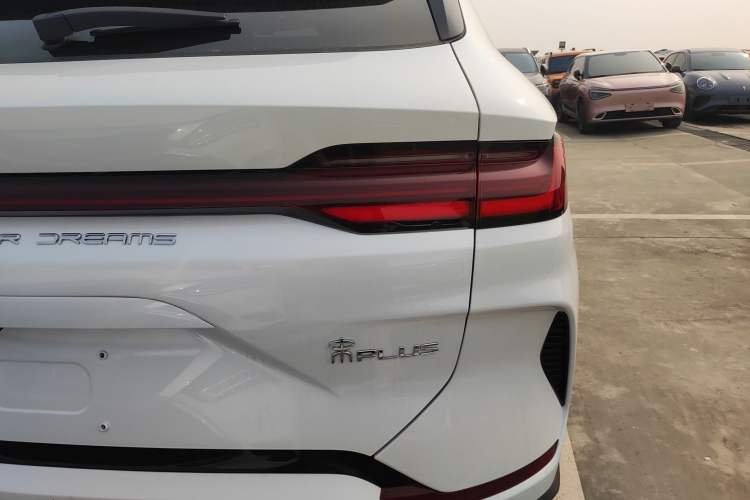 Used BYD Song PLUS New Energy 2023 Champion Edition DM-i 110KM Flagship PLUS
