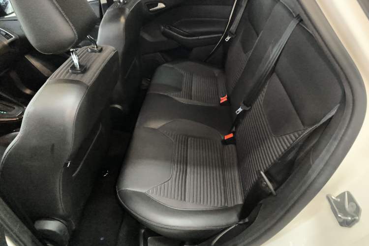 Used Ford Focus 2018 Sedan Classic 1.6L Automatic Trendy SmartDrive Edition