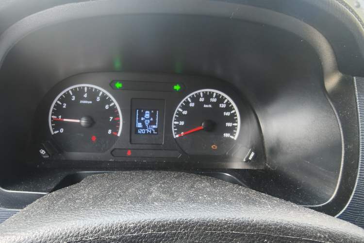 Used FORTHING Lingzhi 2022 M5L 1.6L Utility Model 7 Seats Instrument Cluster