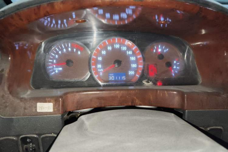 Used FORTHING Lingzhi 2014 M5 Q3 2.0L 7-seat Long-wheelbase Luxury Model