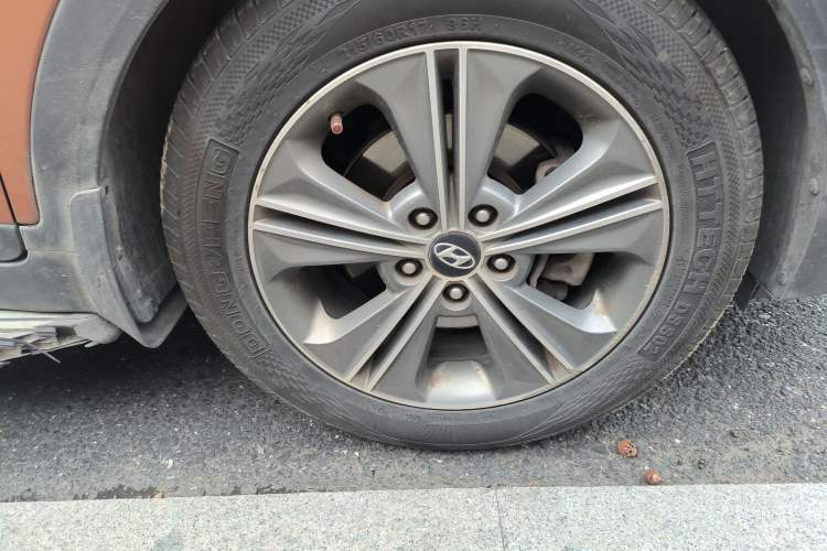 Used Hyundai ix25 2015 2.0L Automatic Two-Wheel Drive Intelligent GLS