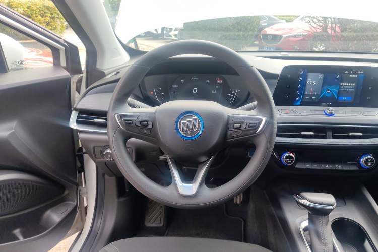 Used Buick Velite 6 2019 Connected Fashion Model
