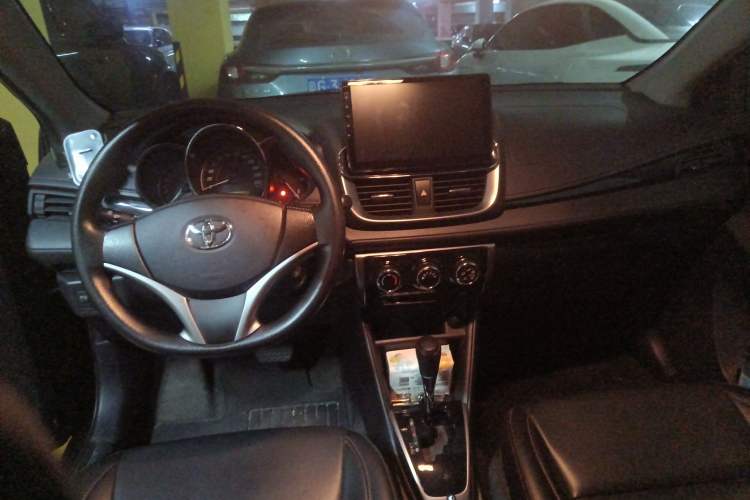 Used Toyota YARiS L Zhi Xuan 2021 X-Trail 1.5L CVT Luxury Edition Center Console