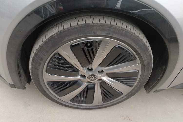 Used Toyota bZ5 2025 Model 550 PRO
