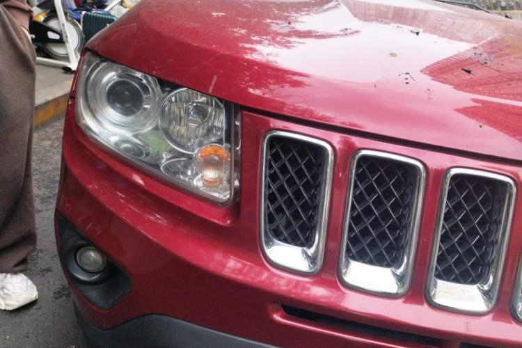 Used Jeep Compass 2012 2.4L four-wheel drive luxury version
