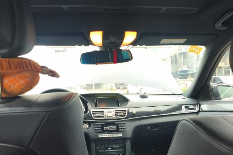 Used Mercedes-Benz E-Class 2015 E 260 L Sport Edition Headliner