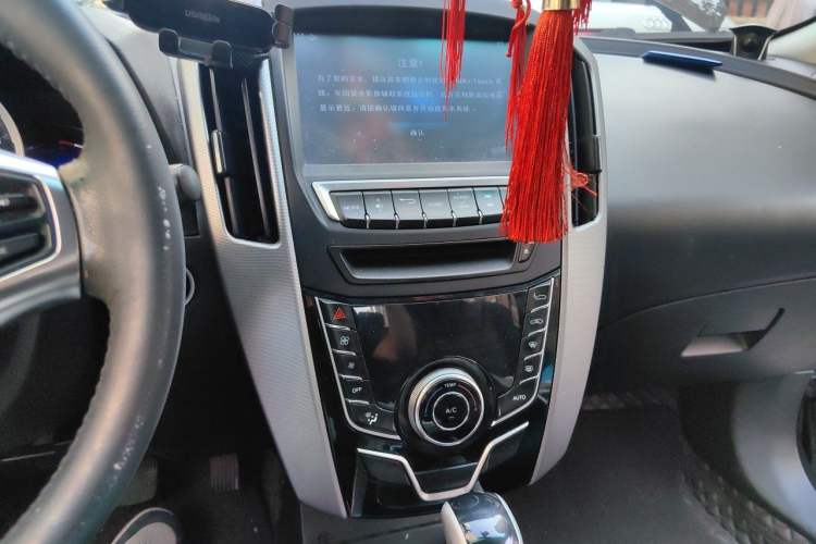 Used Luxgen U6 SUV 2014 1.8T ZhiZun Model