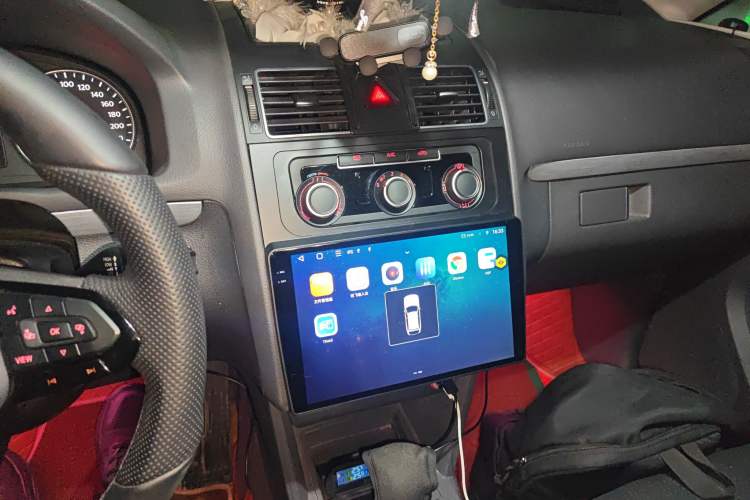 Used Volkswagen Touran 2015 1.4T DSG Comfort Edition 5 Seats