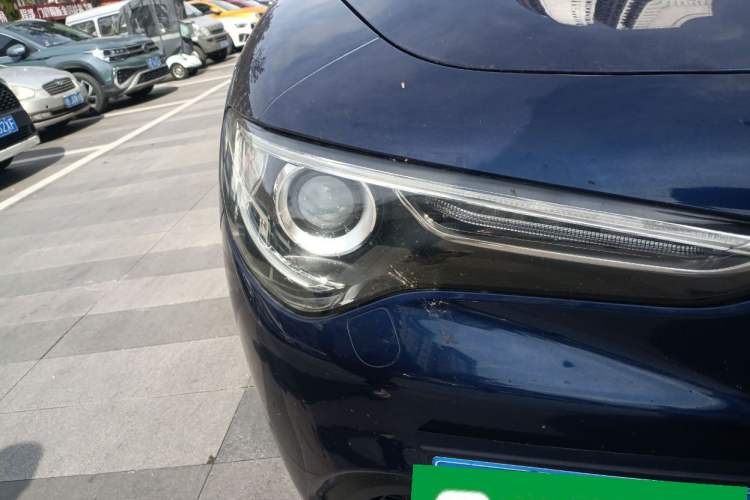 Used Alfa Romeo Stelvio 2017 2.0T 200HP Luxury Edition