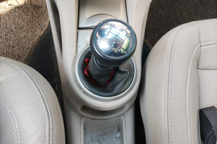 Used Citroen C-Quatre 2011 Sedan 1.6L Manual Fashion Edition Gear Lever