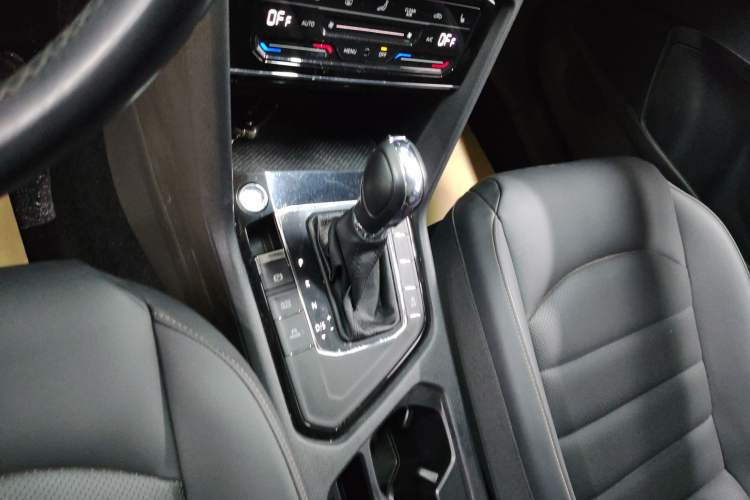 Used Volkswagen Tharu 2021 280TSI Two-Wheel-Drive Luxury Plus Edition
