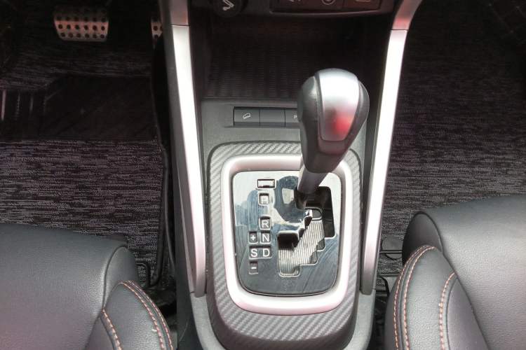 Used BYD Yuan 2017 1.5L Automatic Cool & Connected Model Gear Lever