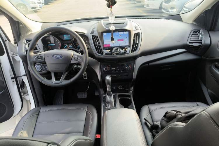 Used Ford Kuga 2017 EcoBoost 180 Two-Wheel-Drive Platinum Edition