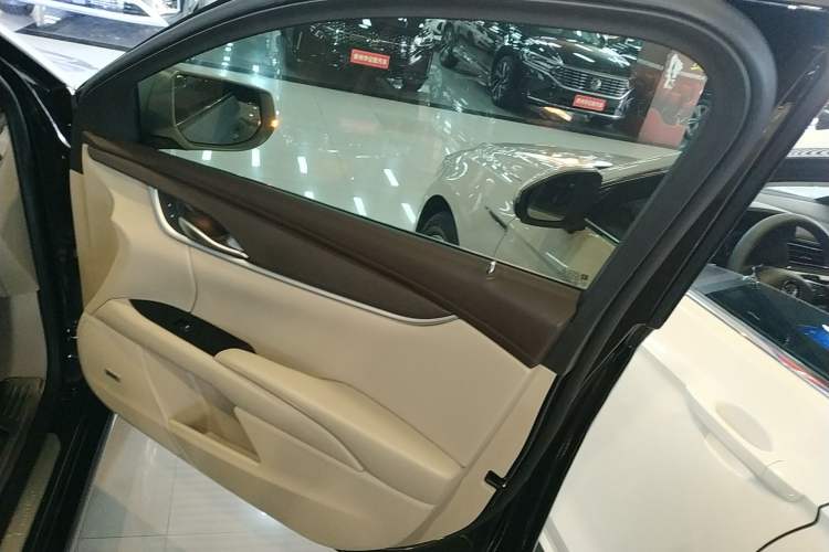 Used Cadillac XTS 2017 28T Tech Edition
