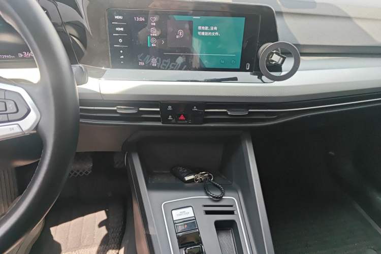 Used Volkswagen Golf 2021 200TSI DSG Pro Audio And AC Panel