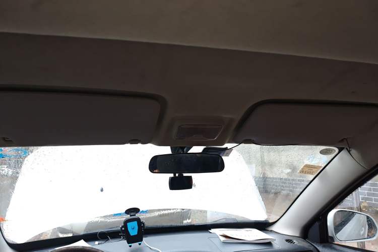 Used Dongfeng Fengon 330 2014 1.5L Manual Standard Edition DK15-02
