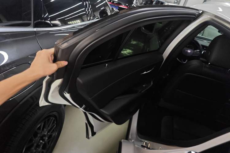 Used Cadillac XT4 2020 28T Two-Wheel Drive Tech Version