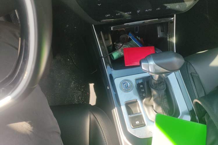 Used Dongfeng Aeolus Yixuan 2020 230T Automatic Glare-Proof Dark Knight Edition