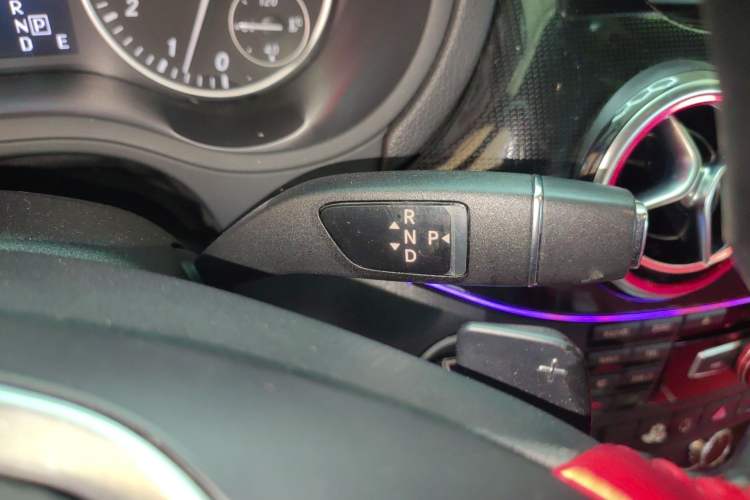 Used Mercedes-Benz B-Class 2012 B 180 Gear Lever