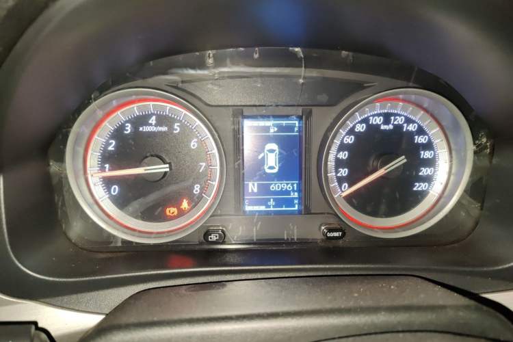 Used FORTHING Joyear X5 2017 1.6L CVT Luxury Model
