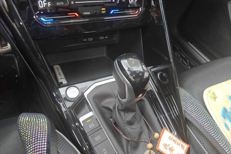 Used Volkswagen Tayron X 2020 330TSI Two-Wheel Drive Luxury Smart Connectivity Version